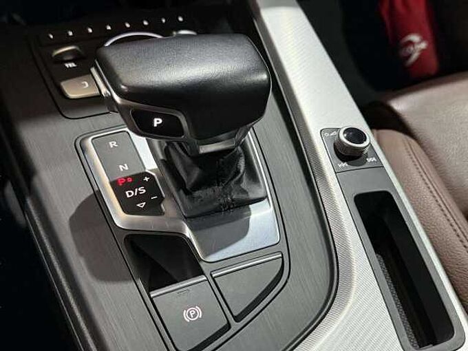 Audi A4 A4 Avant TDI *CARPLAY * GPS * CAMERA *