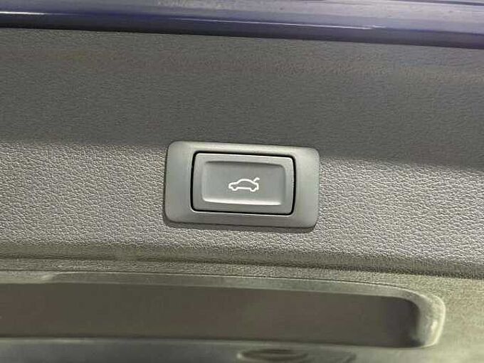 Audi A4 A4 Avant TDI *CARPLAY * GPS * CAMERA *