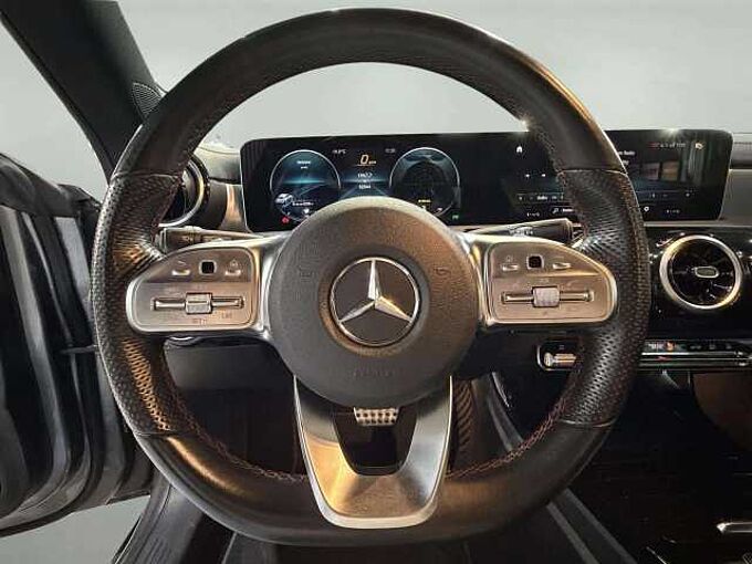 Mercedes-Benz CLA 180 CLA 180 Business Solution *camera * GPS * Carplay*