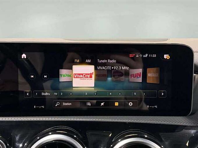 Mercedes-Benz CLA 180 CLA 180 Business Solution *camera * GPS * Carplay*