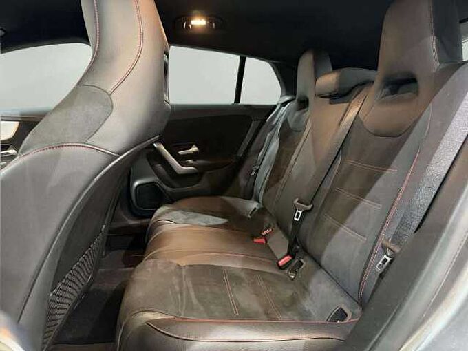 Mercedes-Benz CLA 180 CLA 180 Business Solution *camera * GPS * Carplay*