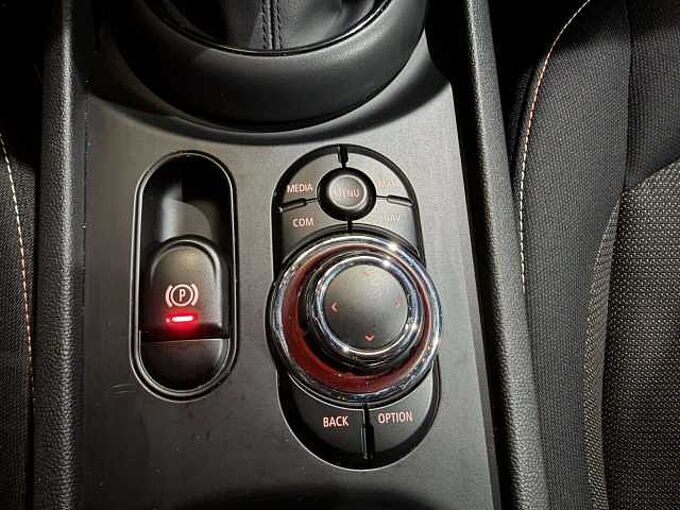 MINI Cooper Clubman Mini Clubman 1.5 *CARPLAY * GPS * CLIM *
