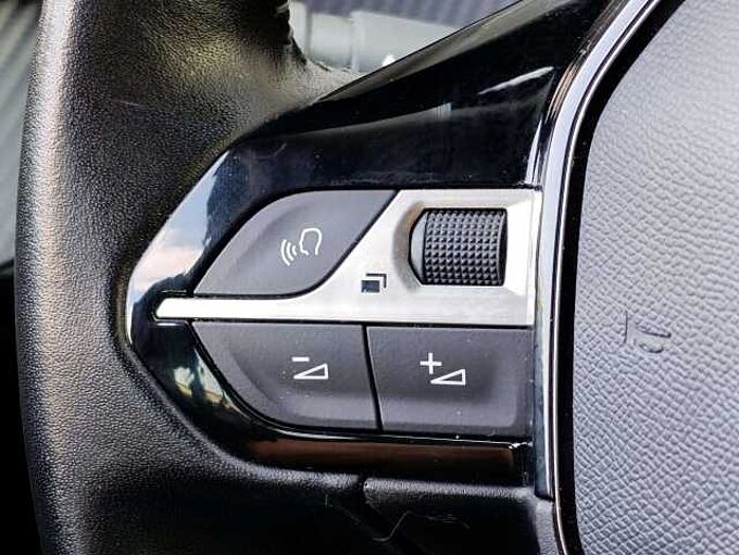 Peugeot 2008 1.5 BlueHDi Active *Garantie *GPS * CLIM *CARPLAY*