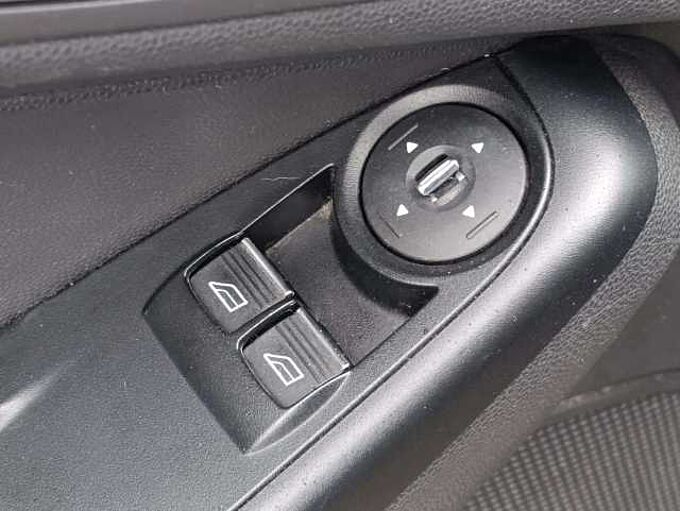 Ford Fiesta 1.0iTrend *Garantie * Radio/CD * 1er proprietaire*