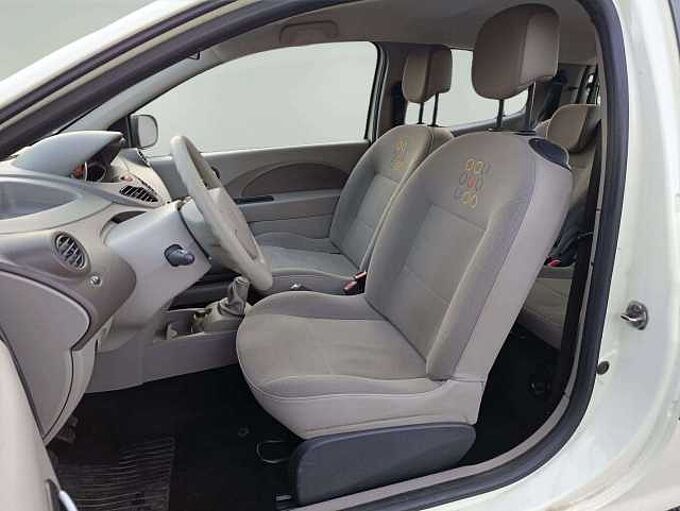 Renault Twingo 1.2i Expression * Garantie * Vitres electriques *