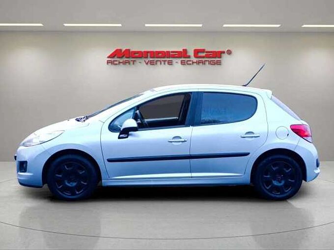 Peugeot 207 1.4 HDi Active * Garantie * Radio/CD *