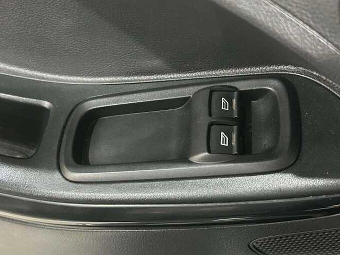 Ford Ka/Ka+ 1.2i Essential * Bluetooth * Cruise * Garantie