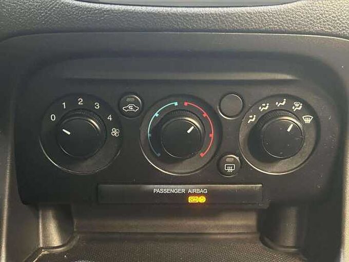 Ford Ka/Ka+ 1.2i Essential * Bluetooth * Cruise * Garantie