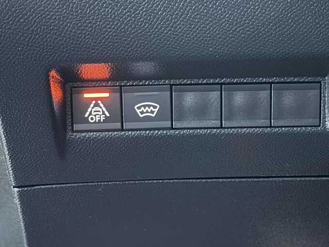 Peugeot 2008 2008 1.5 BlueHDi GT Line *Camera * carplay * GPS *