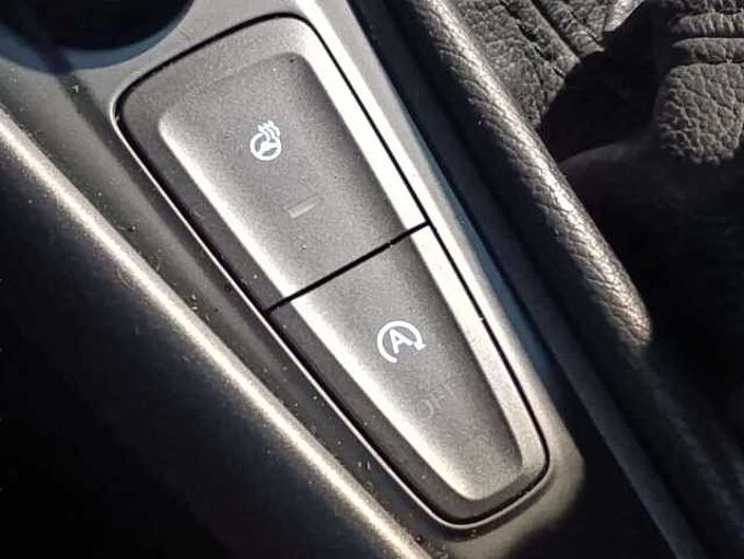 Ford Focus 1.5 TDCi Trend *Garantie * Clim * GPS * Capteurs*