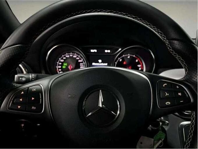 Mercedes-Benz CLA 180 d * Garantie *GPS * Cam&eacute;ra * Clim * Bluetooth*