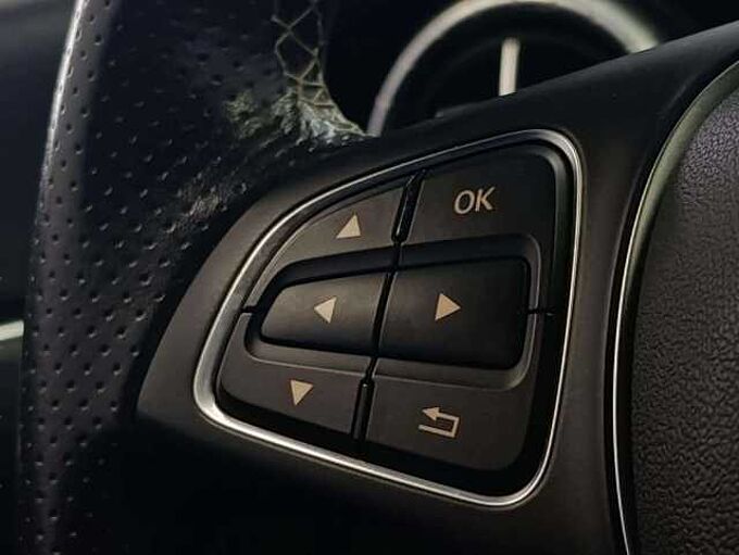 Mercedes-Benz CLA 180 d * Garantie *GPS * Cam&eacute;ra * Clim * Bluetooth*