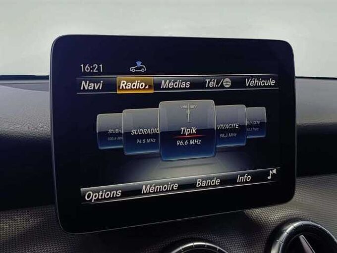 Mercedes-Benz CLA 180 d * Garantie *GPS * Cam&eacute;ra * Clim * Bluetooth*
