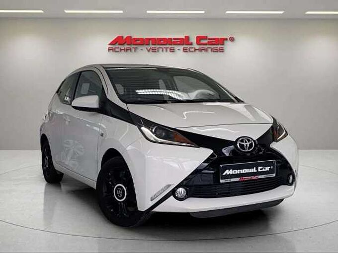 Toyota Aygo 1.0i VVT-i x-music * Garantie * Clim * Cam&eacute;ra *