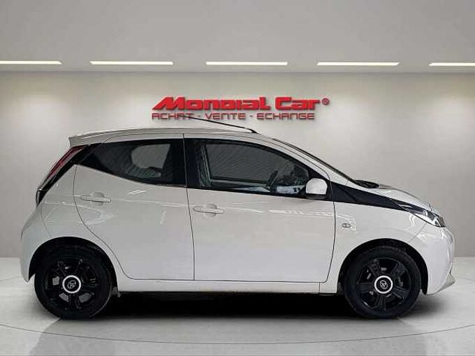 Toyota Aygo 1.0i VVT-i x-music * Garantie * Clim * Cam&eacute;ra *