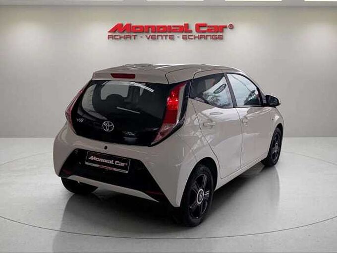 Toyota Aygo 1.0i VVT-i x-music * Garantie * Clim * Cam&eacute;ra *