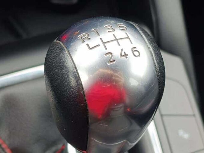 Ford Kuga 1.5 EcoBoost FWD ST-Line *Garantie * GPS * Sport*