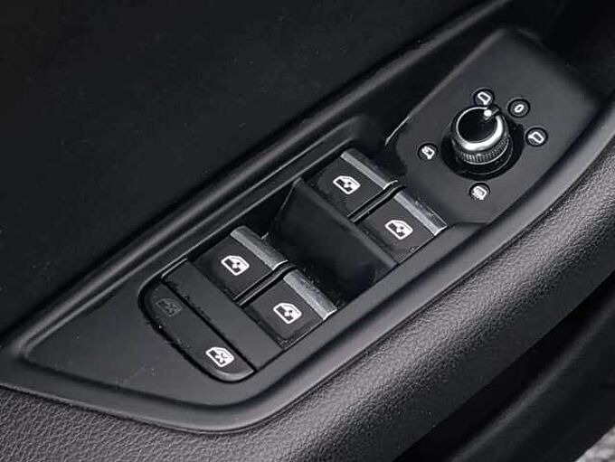 Audi A4 Avant 35 TDi Bus. Edit. Design S *Garantie * Auto*