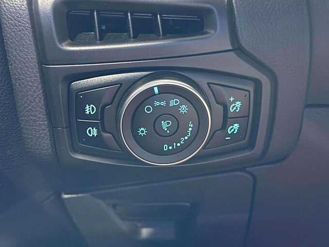 Ford Focus Titanium 1.5 TDCi 120 S * Automatique * GPS *