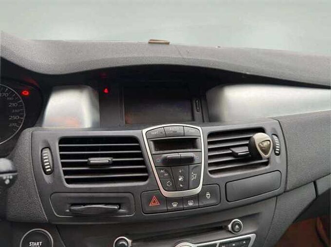 Renault Laguna Laguna Estate III 2.0 dCi 130 Celsium * marchand *