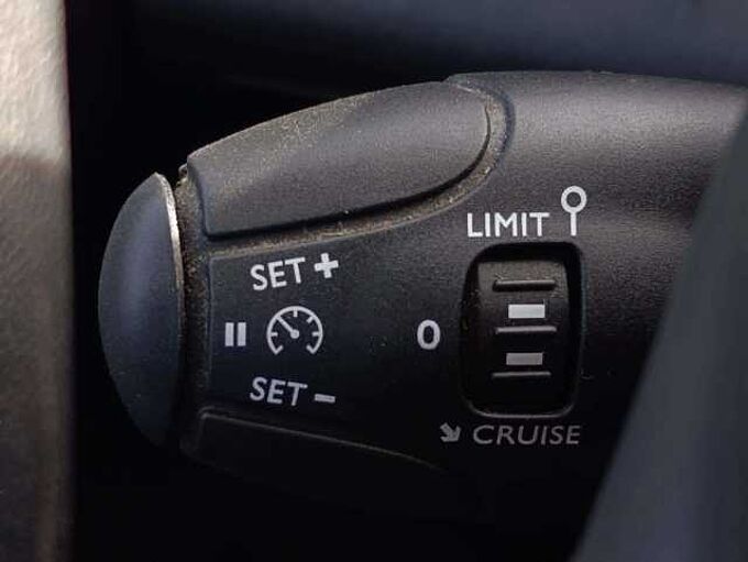 Peugeot Partner 1.5 BlueHDi L1 STD Light Asphalt *Garantie * GPS*