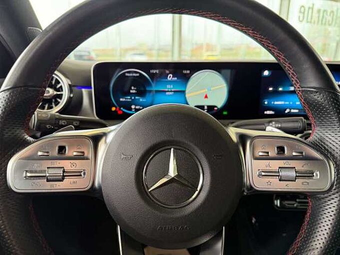 Mercedes-Benz A 180 A 180 d Business Solution AMG * Caméra *Carplay