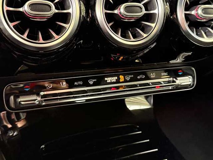 Mercedes-Benz A 180 A 180 d Business Solution AMG * Caméra *Carplay