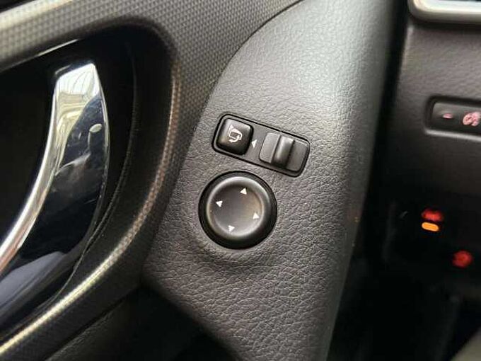 Nissan Qashqai Qashqai 1.2 DIG-T* Caméra 360° * GPS * PANO