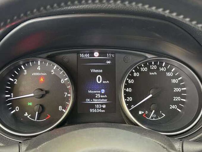 Nissan Qashqai Qashqai 1.2 DIG-T* Caméra 360° * GPS * PANO