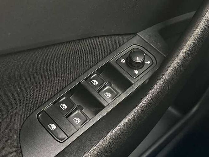 SKODA Kamiq Kamiq 1.0 TSI Ambition * CARPLAY * Toit pano *