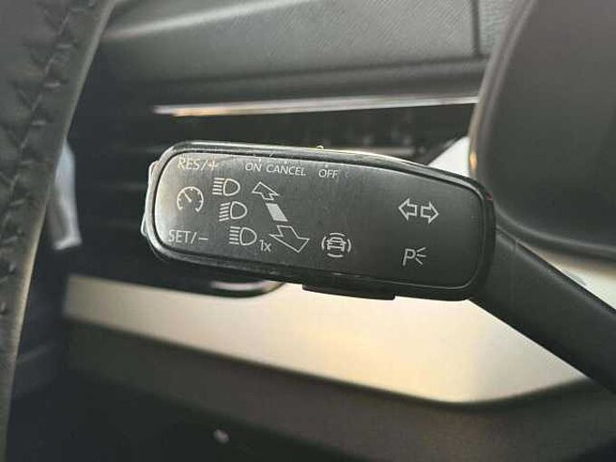 SKODA Kamiq Kamiq 1.0 TSI Ambition * CARPLAY * Toit pano *