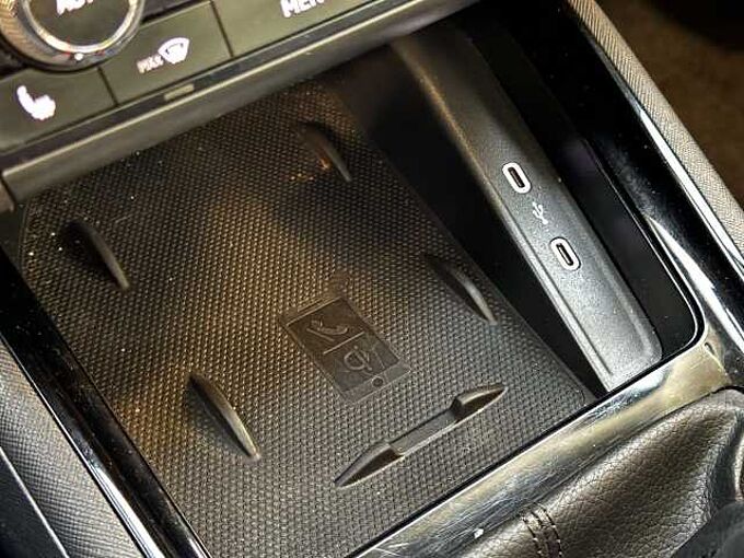 SKODA Kamiq Kamiq 1.0 TSI Ambition * CARPLAY * Toit pano *