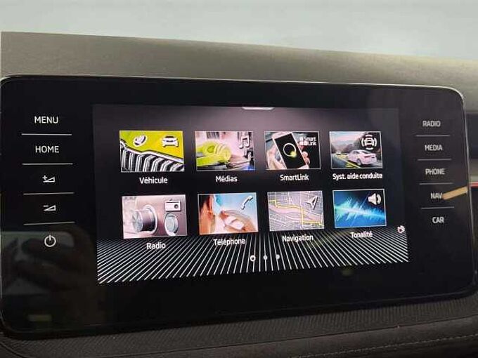 SKODA Fabia Fabia 1.0 TSI Style DSG * Carplay * GPS * GARANTIE