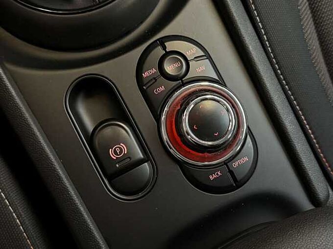 MINI Cooper Clubman Mini Clubman 1.5A Cooper OPF (EU6AP)