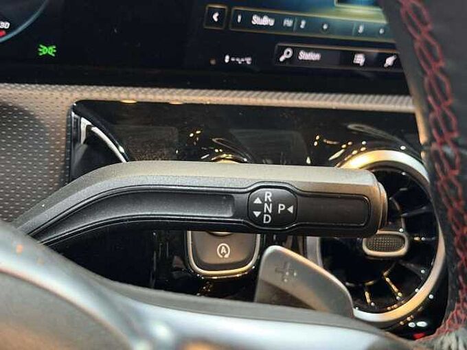 Mercedes-Benz CLA 180 CLA 180 Business Solution * Cam&eacute;ra * Carplay *