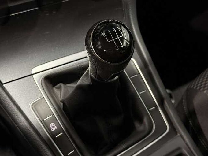 Volkswagen Golf Golf 1.0 TSI BMT Trendline * Bluetooth * Clim*