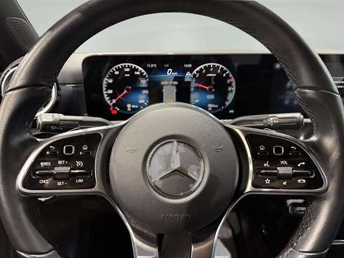 Mercedes-Benz A 250 A 250 e PHEV Business Line * Cam&eacute;ra * GPS *