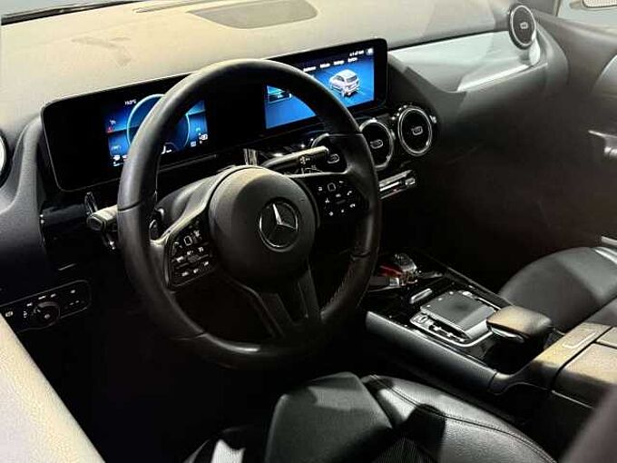 Mercedes-Benz B 180 B 180 d Business Automatique * Caméra * GPS *